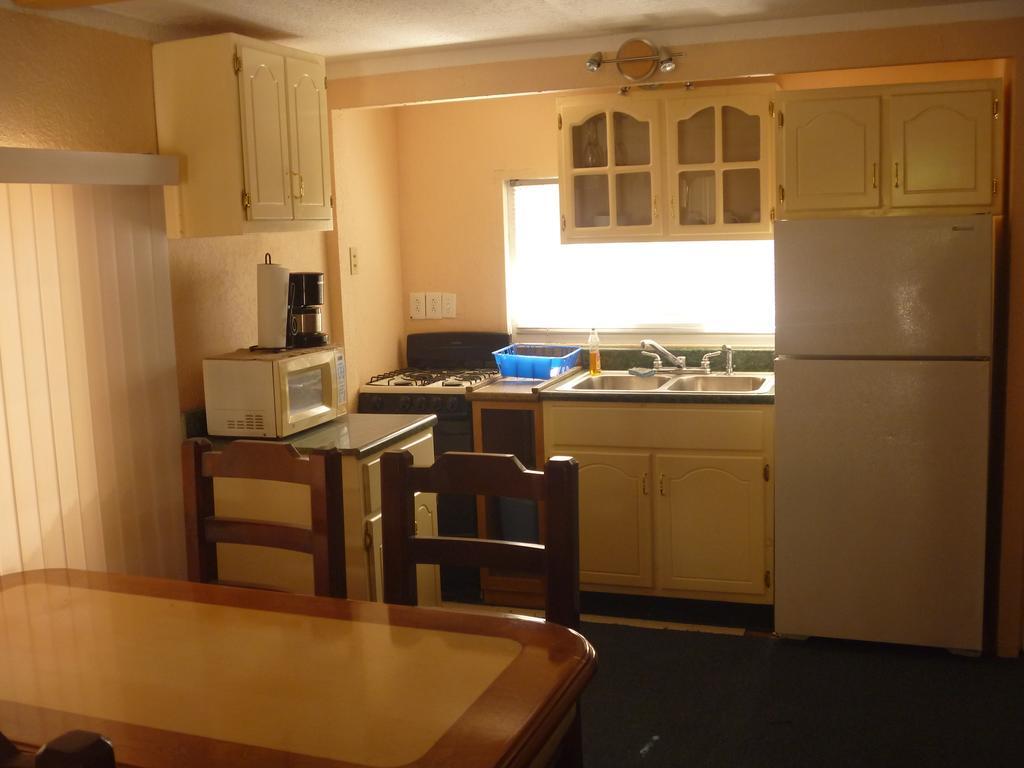 Whale Hill Aparthotel Puerto Peñasco Стая снимка